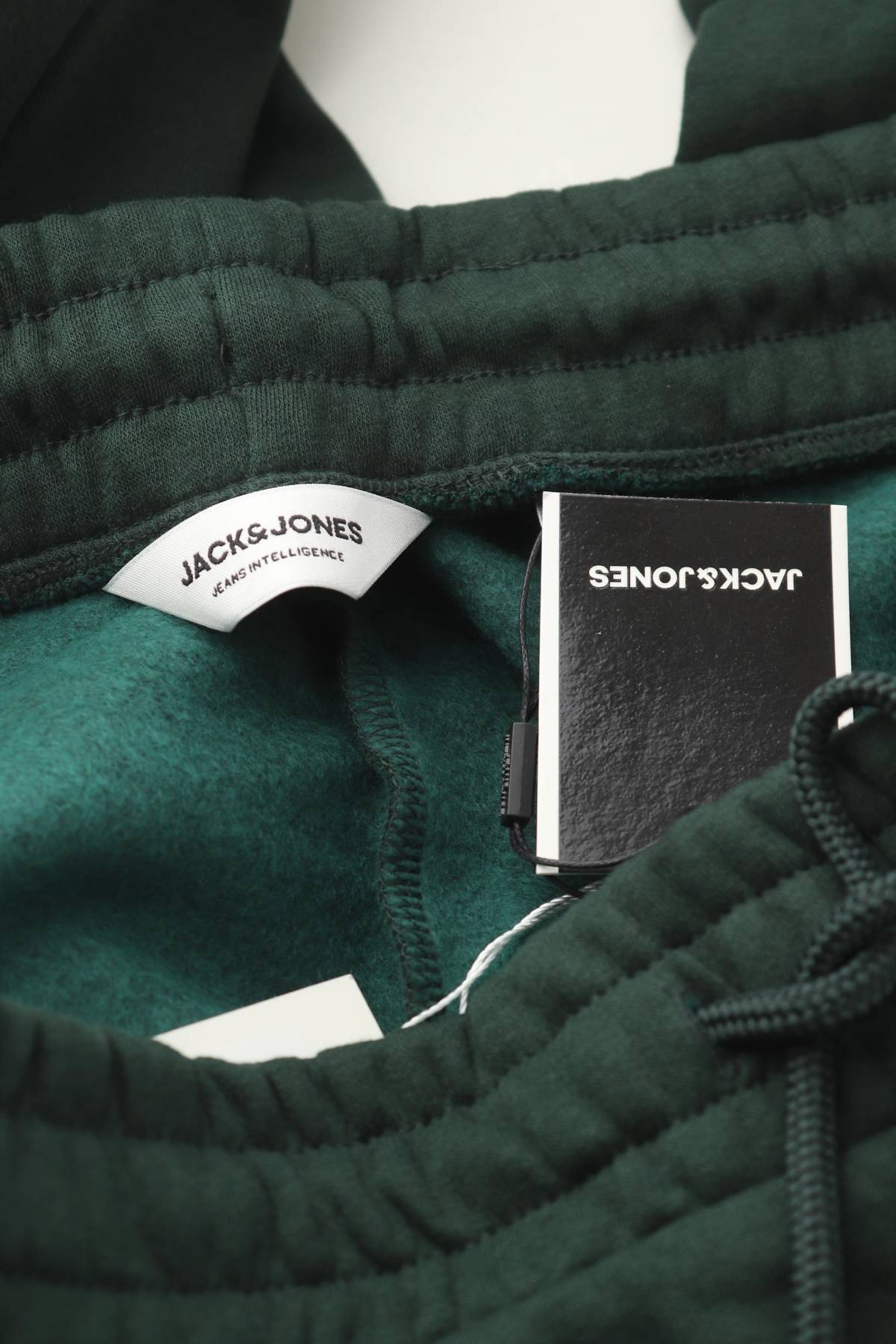 Мъжко спортно долнище Jack & Jones3