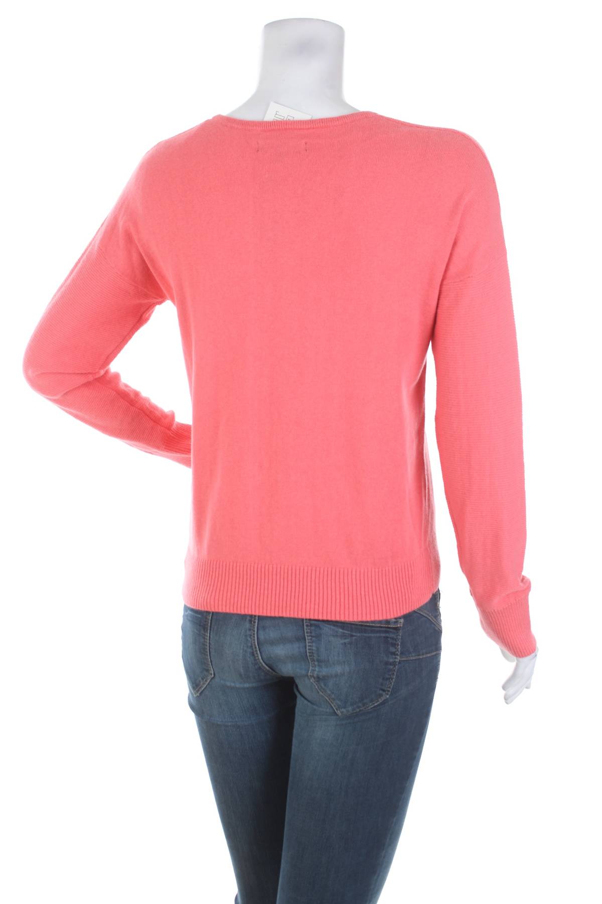 Дамски пуловер Burton of London2