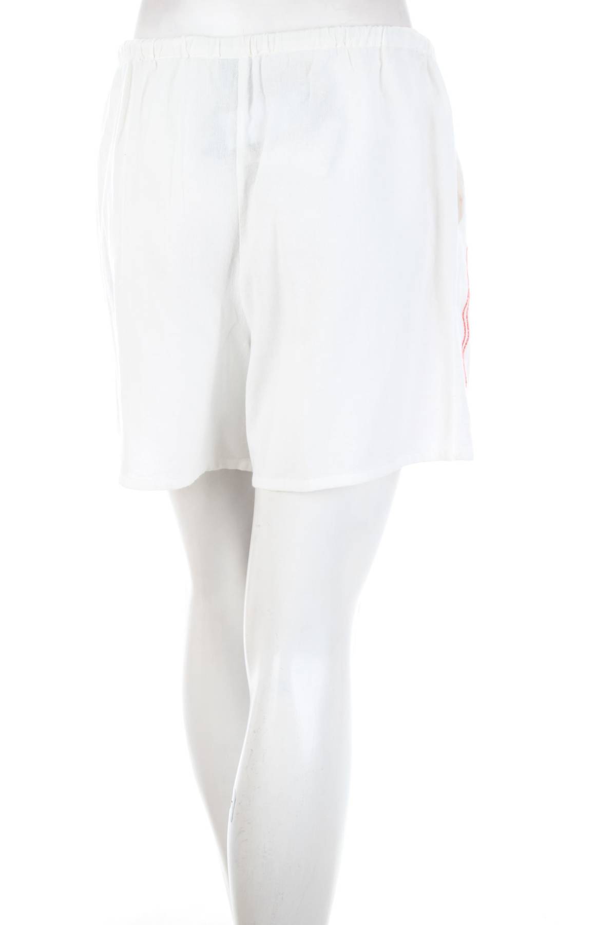 Γυναικείο σορτσάκι Vero Moda2