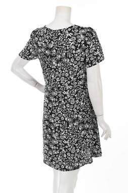 Рокля Vero Moda2