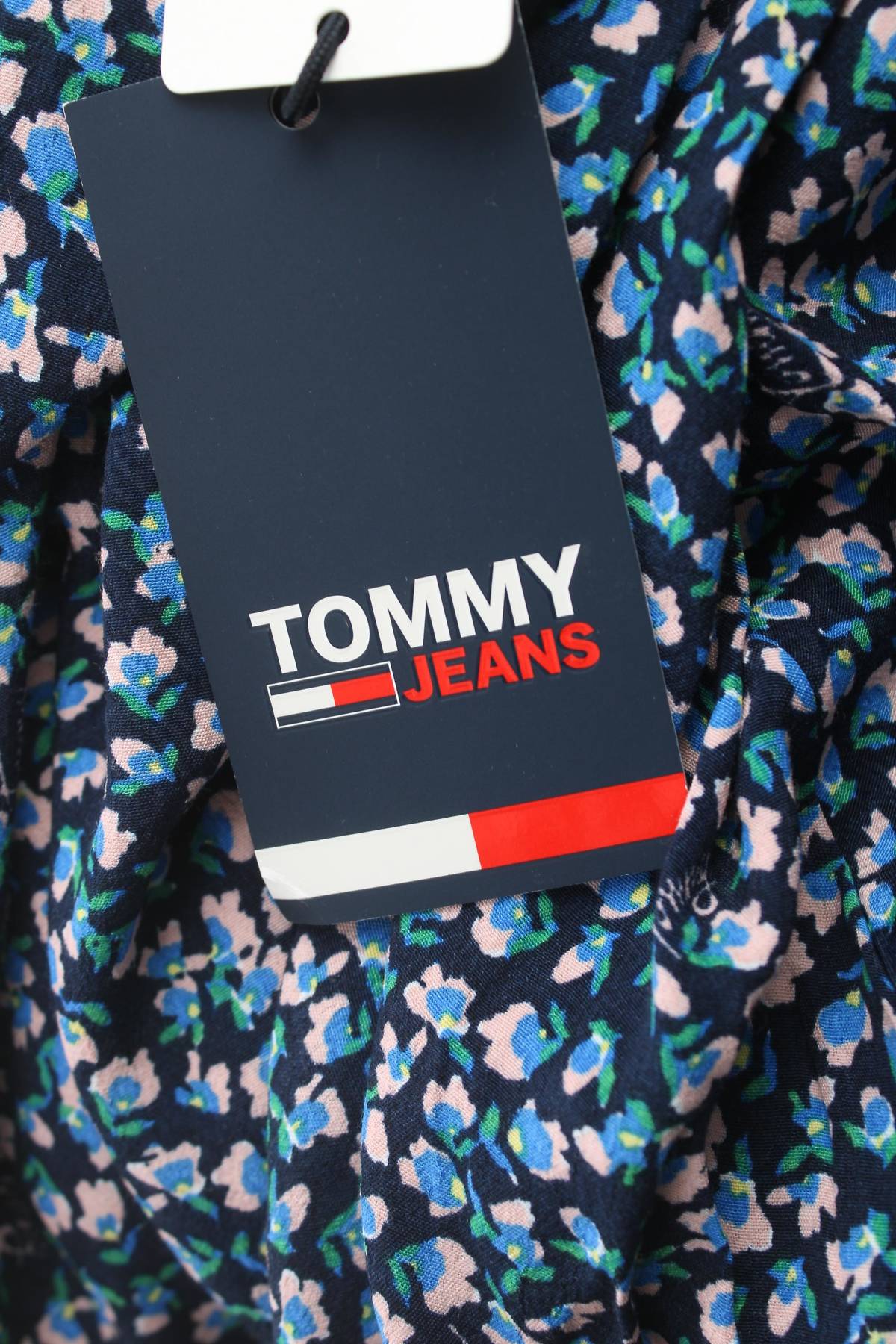 Φορέματα Tommy Jeans3 - Contourshop.gr Φορέματα Tommy Jeans3