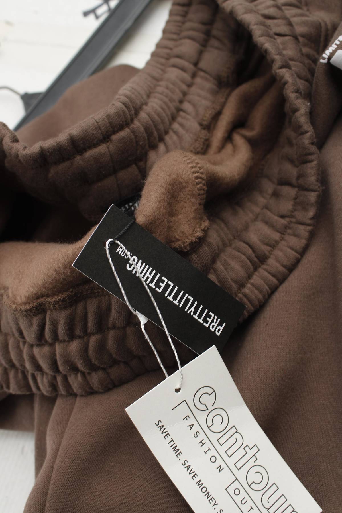 Γυναικείο αθλητικό παντελόνι Pretty Little Thing3