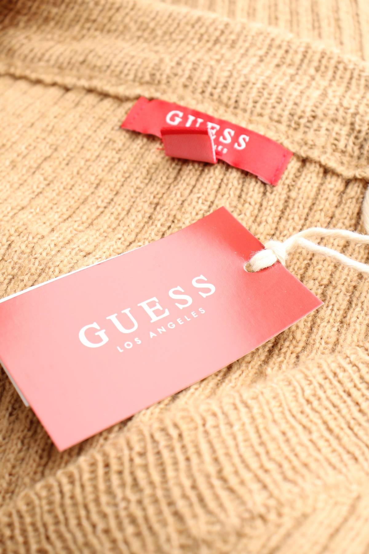 Γυναικείο πουλόβερ Guess3