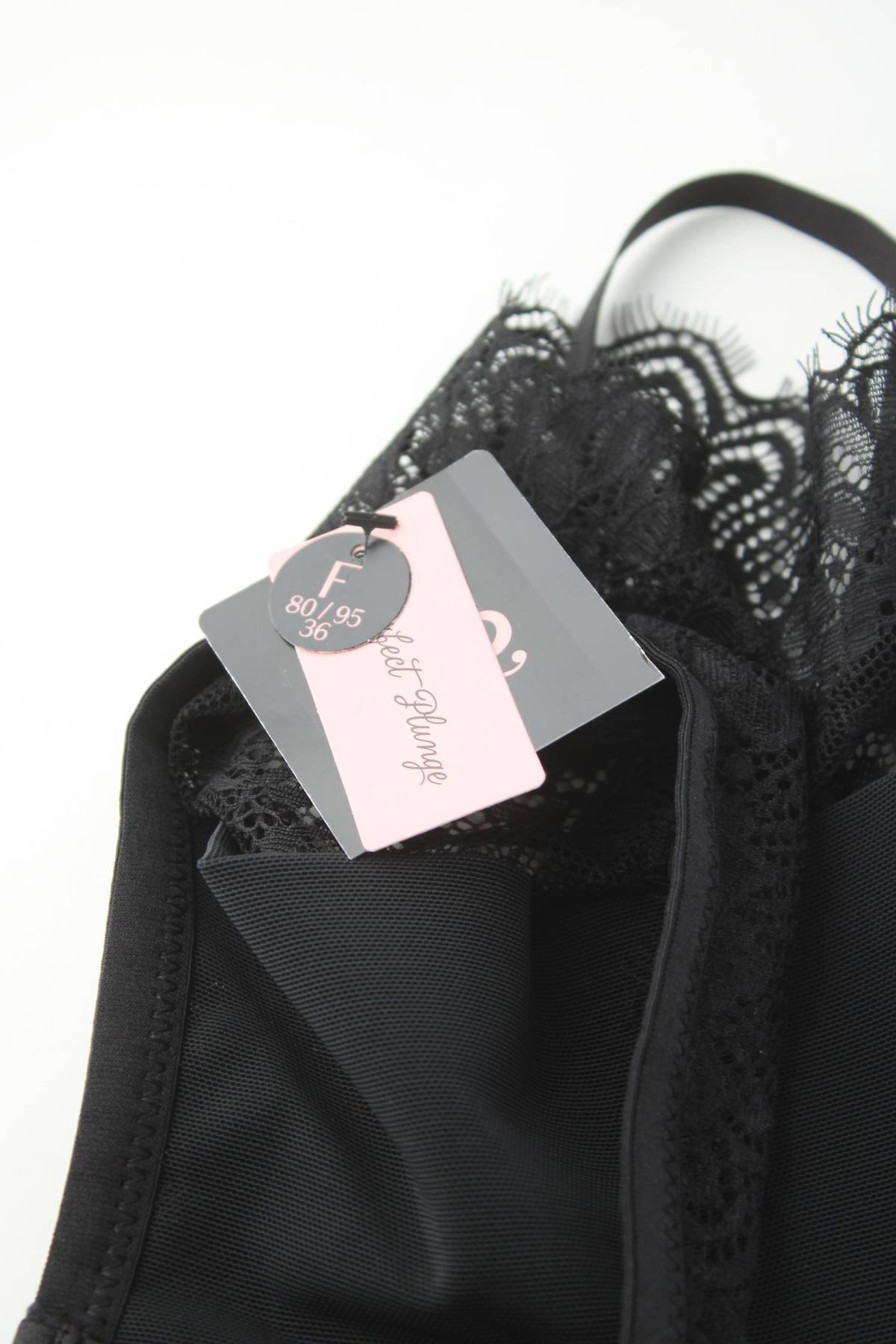 Сутиен Hunkemoller3