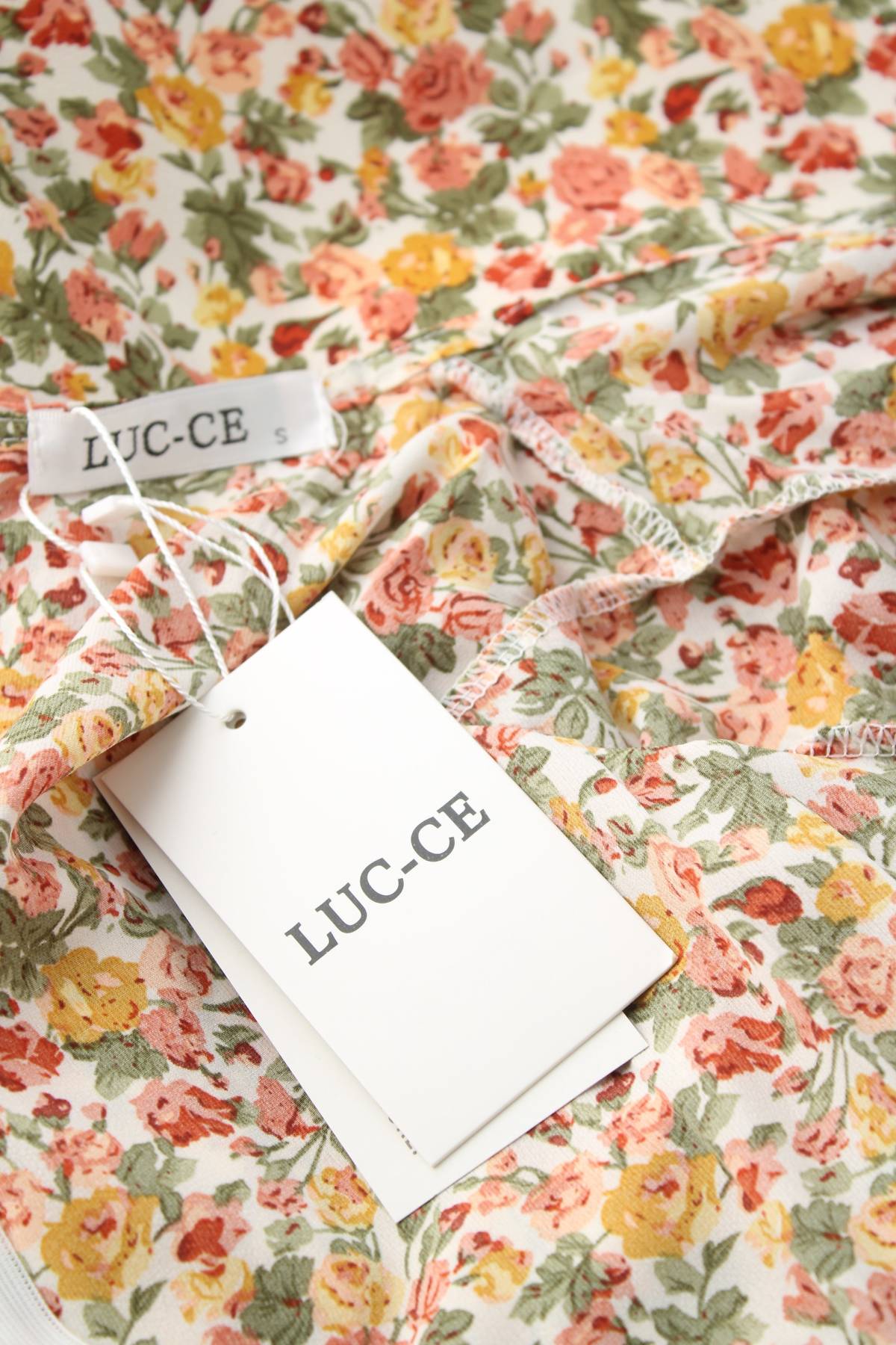 Φορέματα Luc Ce3