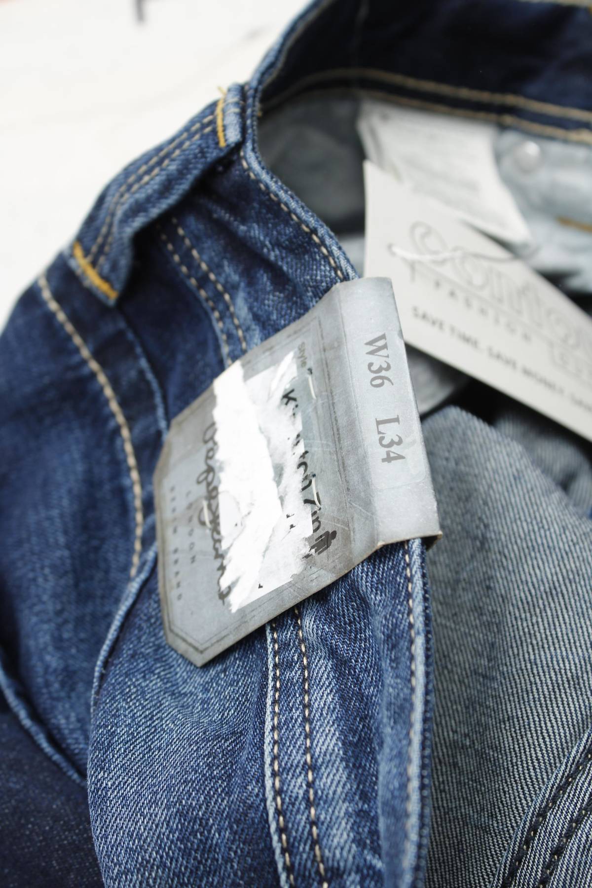 Мъжки дънки Pepe Jeans3 - Contour.bg Мъжки дънки Pepe Jeans3