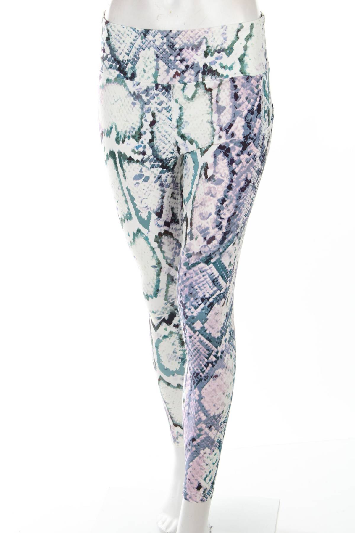 Γυναικείο κολάν Guess1