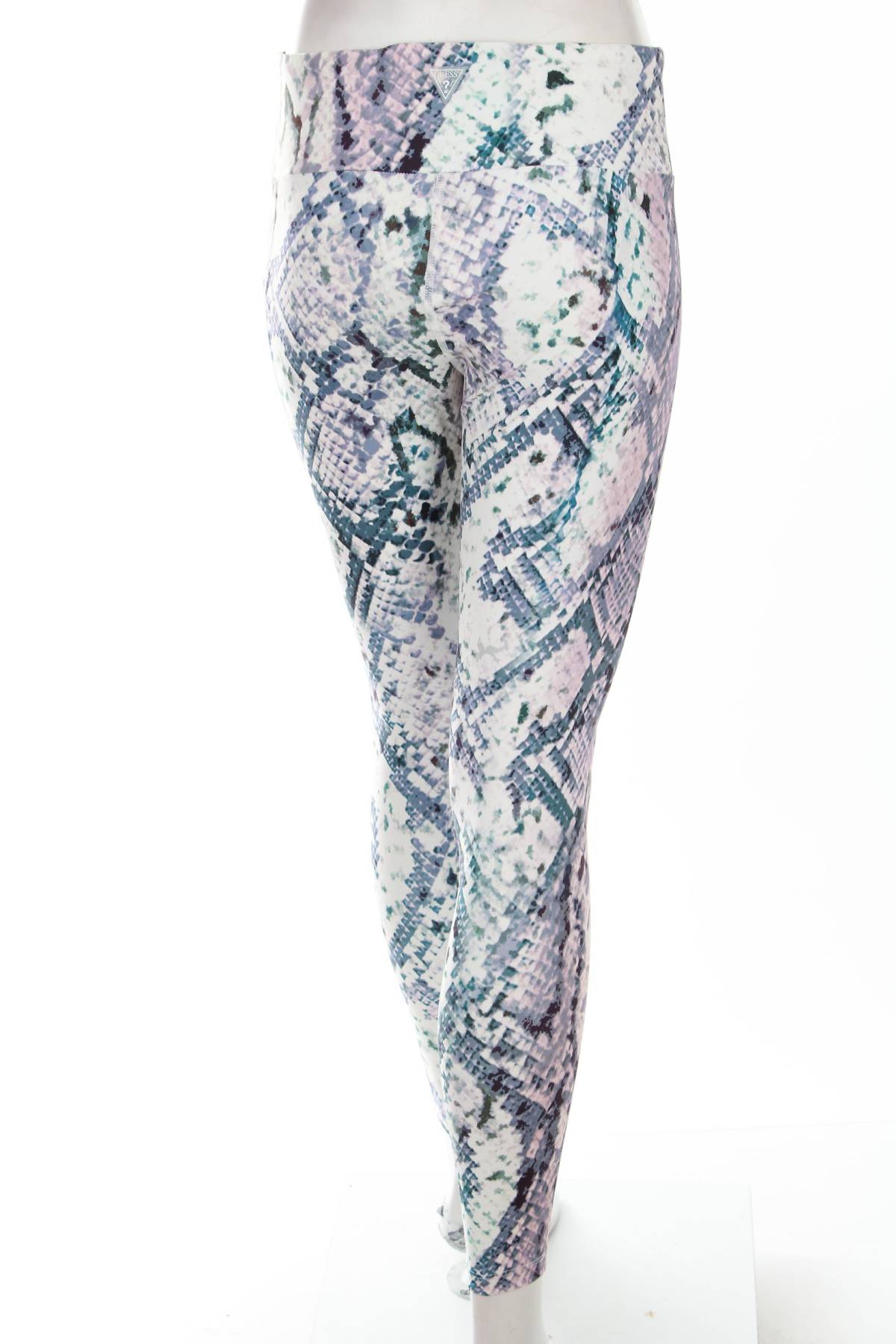 Γυναικείο κολάν Guess2