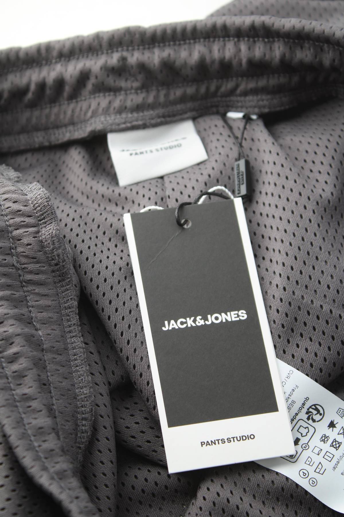 Ανδρικό σορτσάκι Jack & Jones3