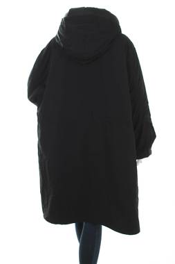 Γυναικείο μπουφάν C&A2