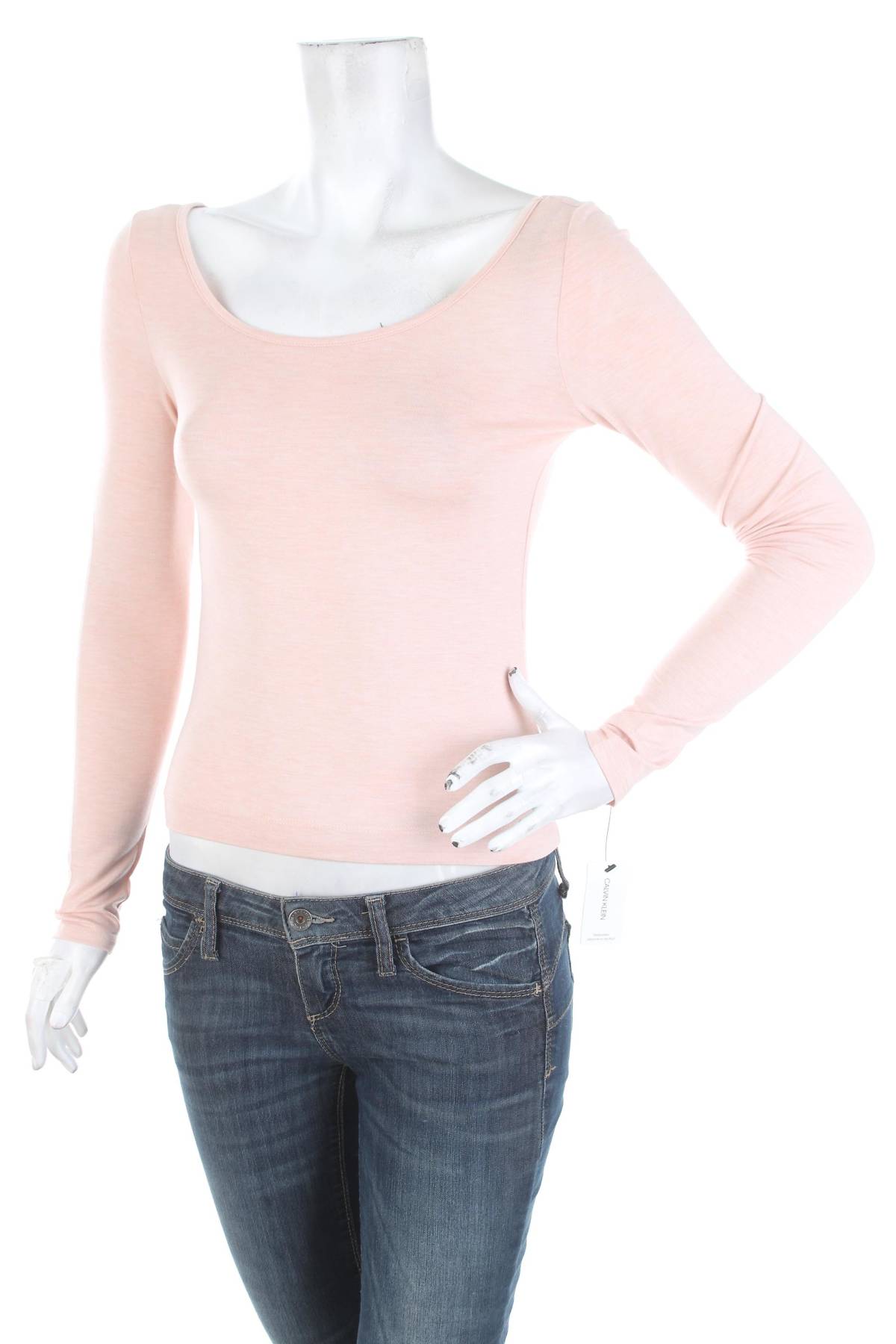 Домашно облекло Calvin Klein1