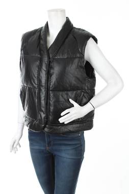 Дамски кожен елек C&A1