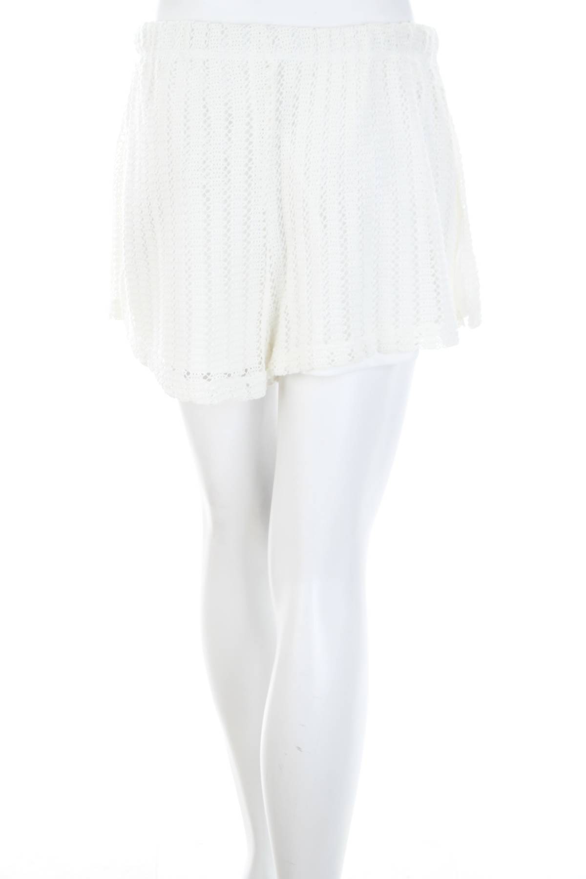 Дамски къс панталон Bershka2