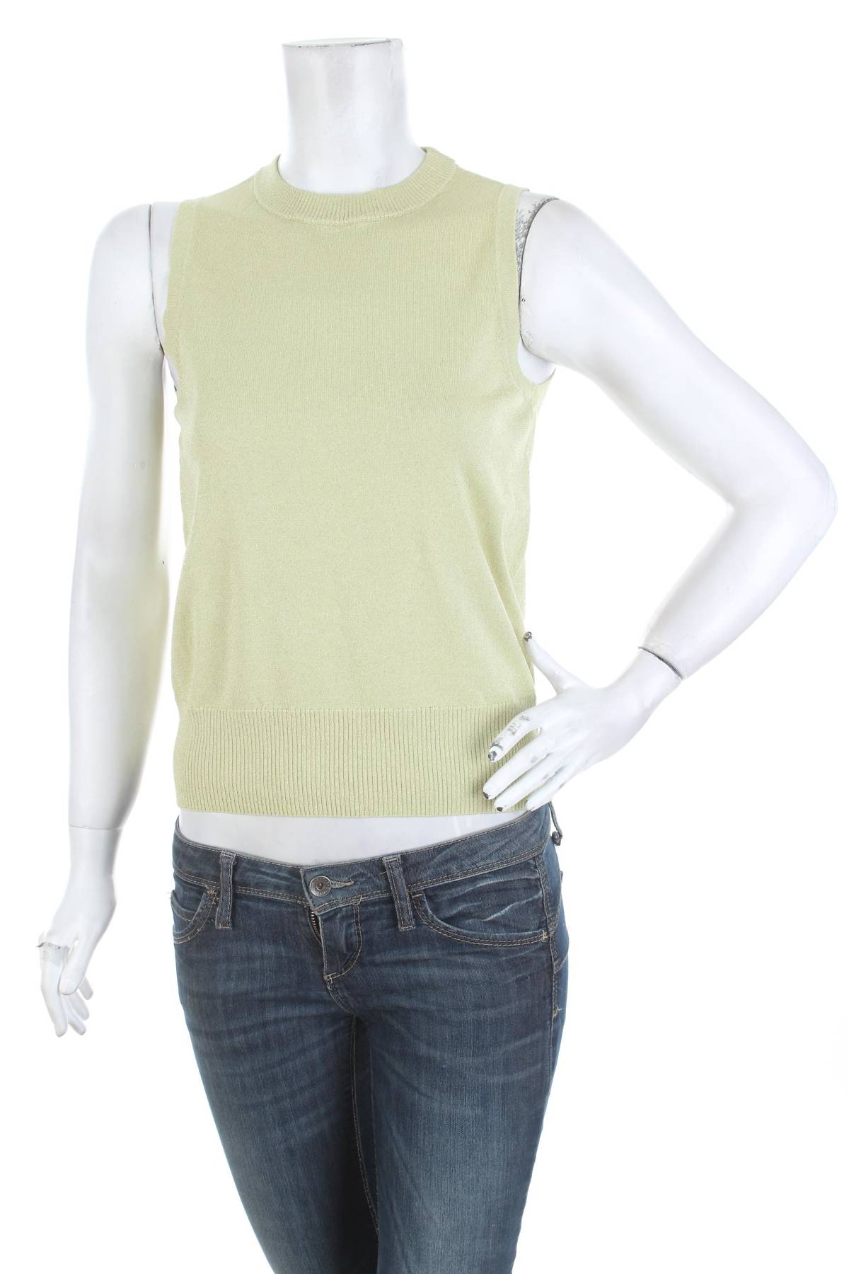 Γυναικείο αμάνικο Michelle Keegan1