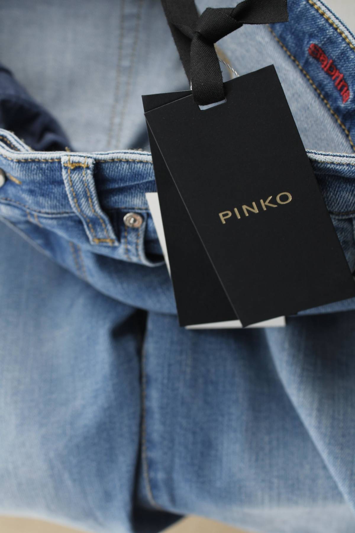 Дамски дънки Pinko3