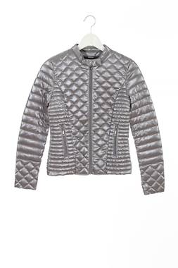 Дамско яке Guess1