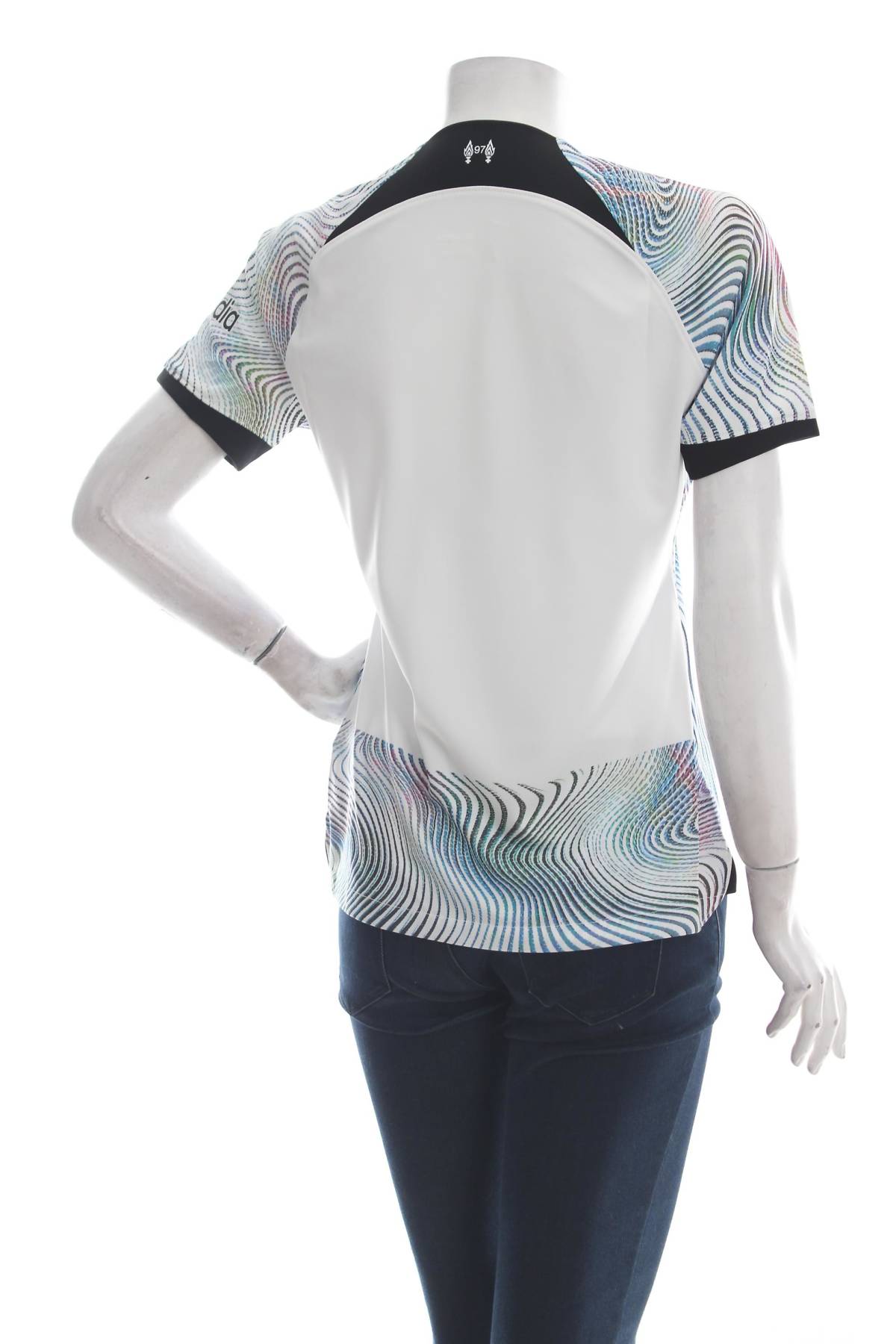 Дамска спортна тениска Nike x Liverpool FC2 - Contour.bg Дамска спортна тениска Nike x Liverpool FC2