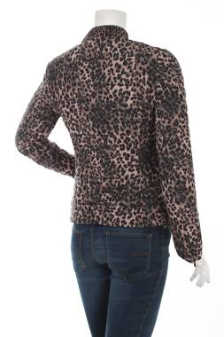 Преходно яке Guess2