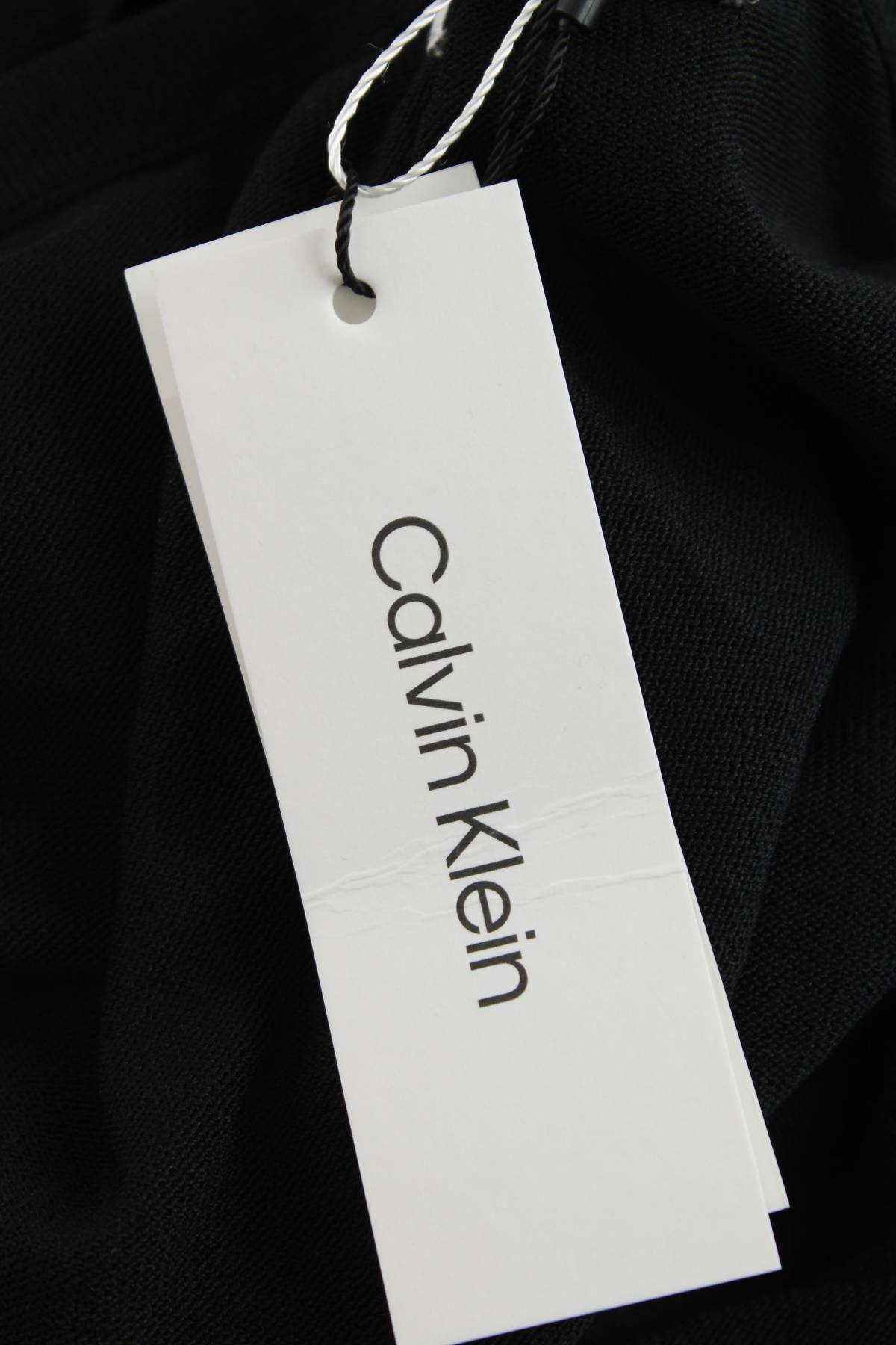 Пола Calvin Klein3