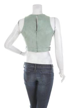 Γυναικείο αμάνικο Guess2 - Contourshop.gr Γυναικείο αμάνικο Guess2