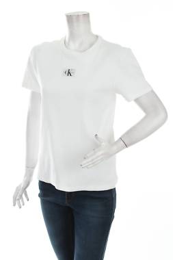 Дамска тениска Calvin Klein Jeans1