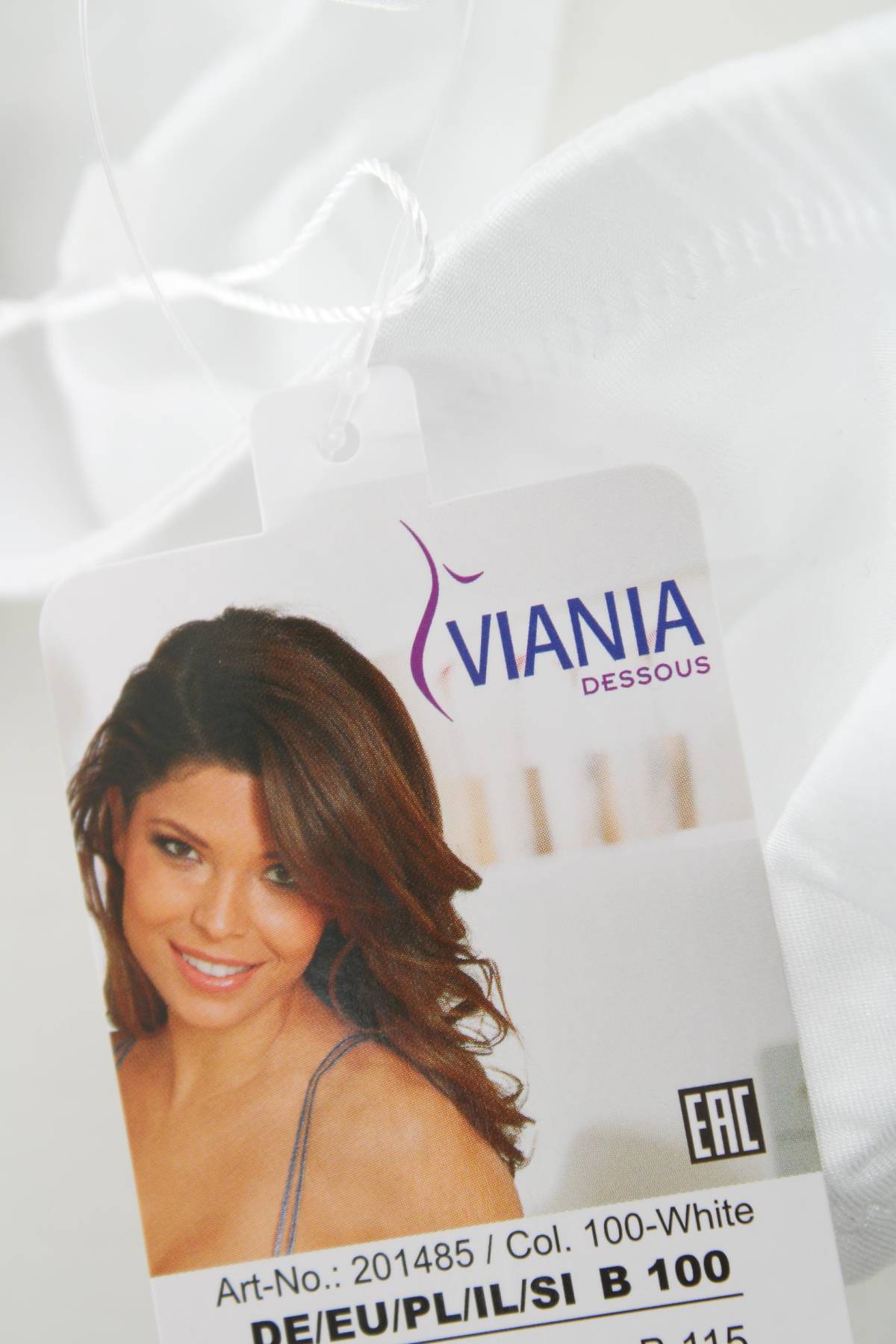 Сутиен Viania3