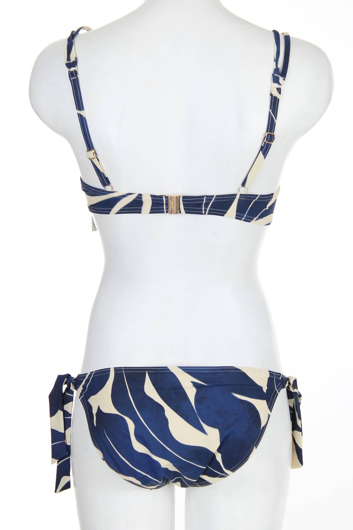 Бански костюм Triumph2