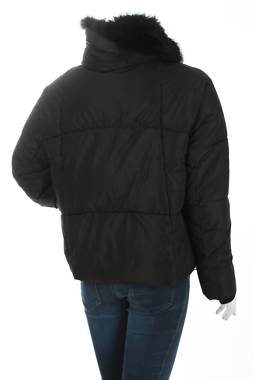 Γυναικείο μπουφάν New Look2