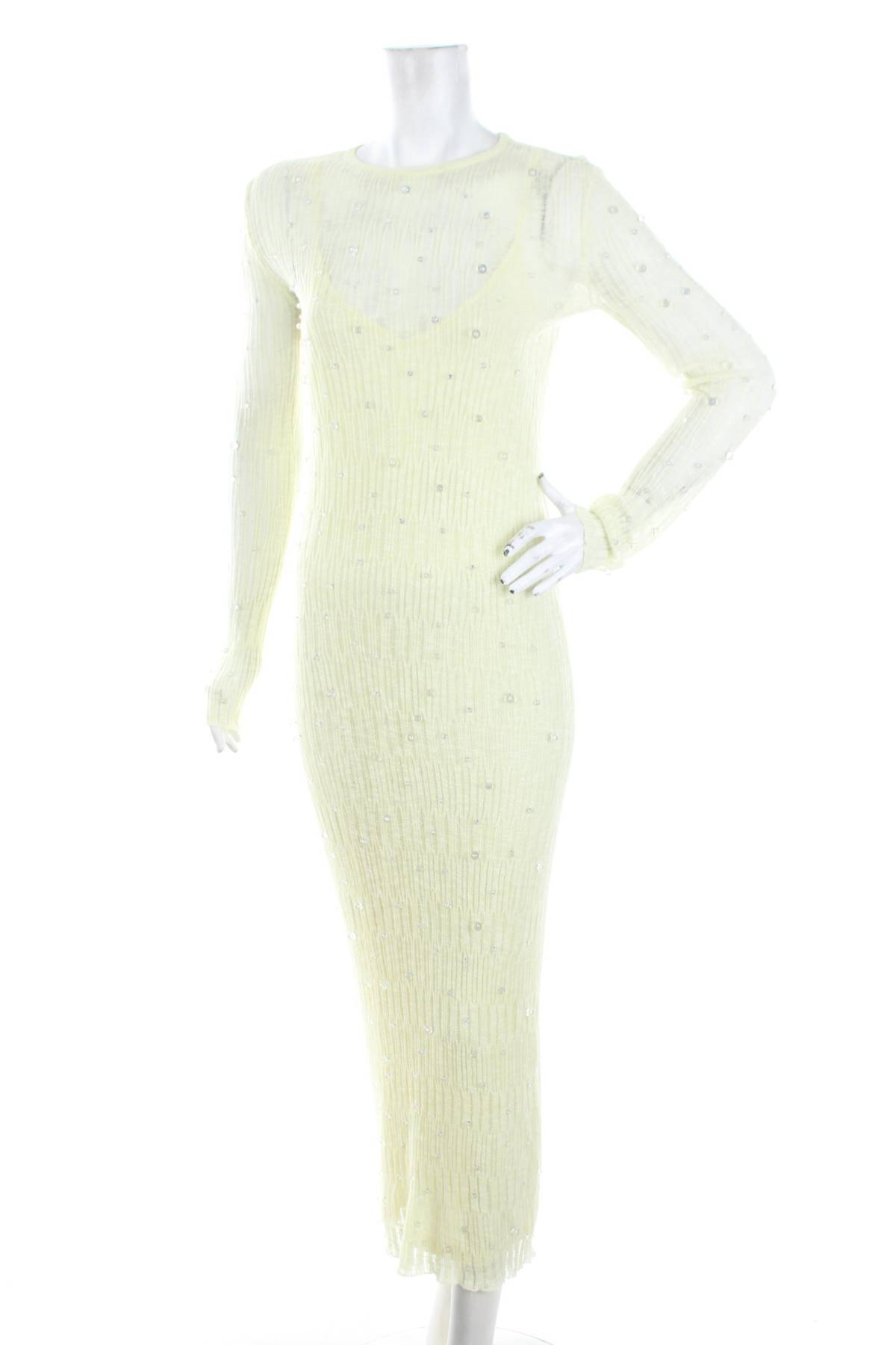 Φορέματα Michelle Keegan1