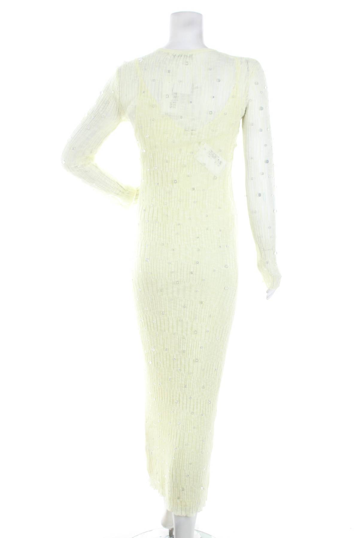 Φορέματα Michelle Keegan2