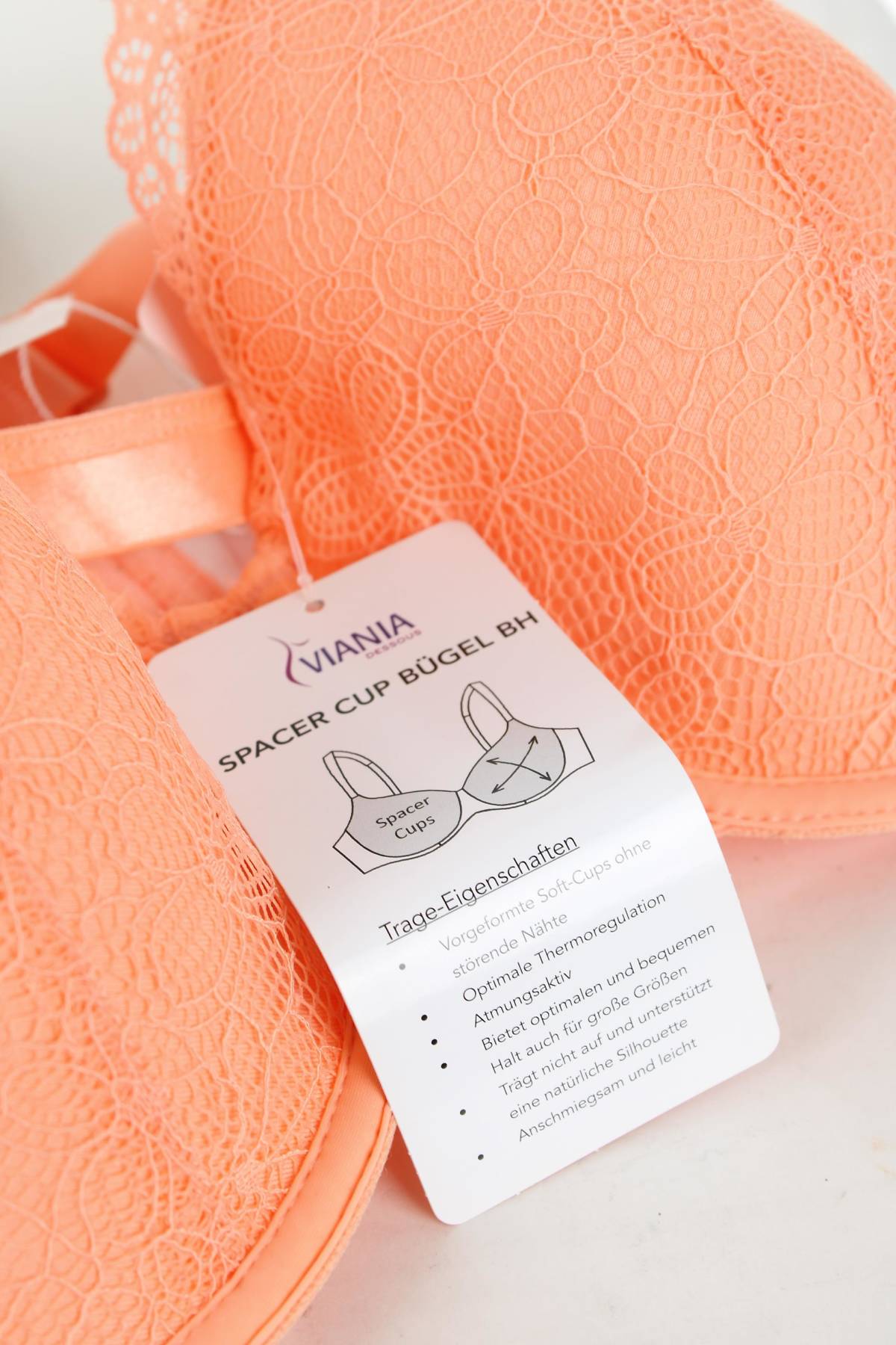 Сутиен Viania3