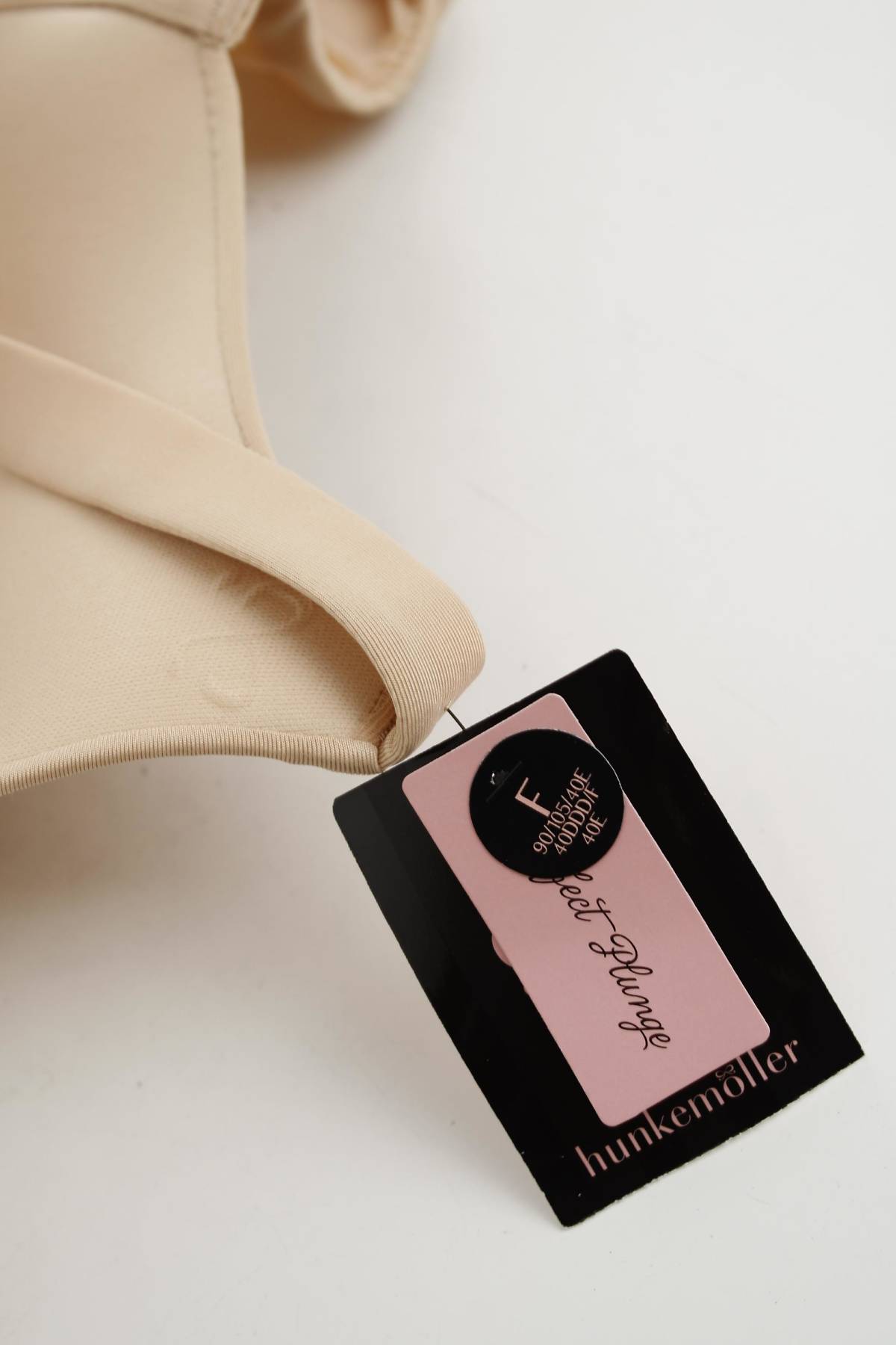 Сутиен Hunkemoller3 - Contour.bg Сутиен Hunkemoller3