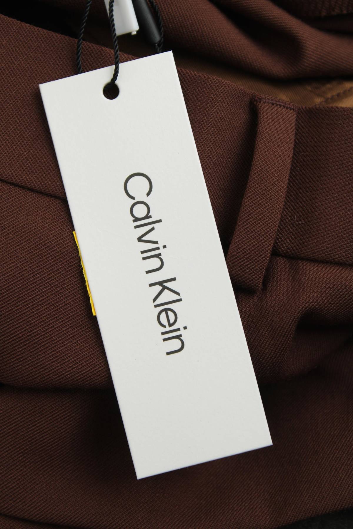 Дамски панталон Calvin Klein3