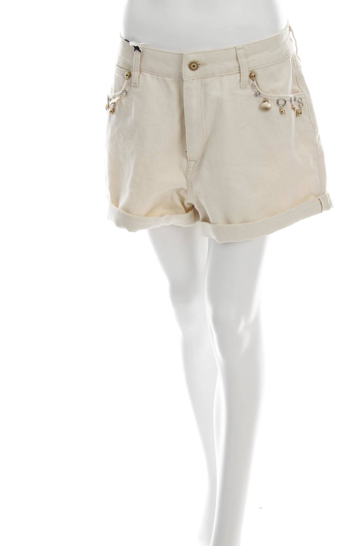 Дамски къси дънки River Island1 - Contour.bg Дамски къси дънки River Island1