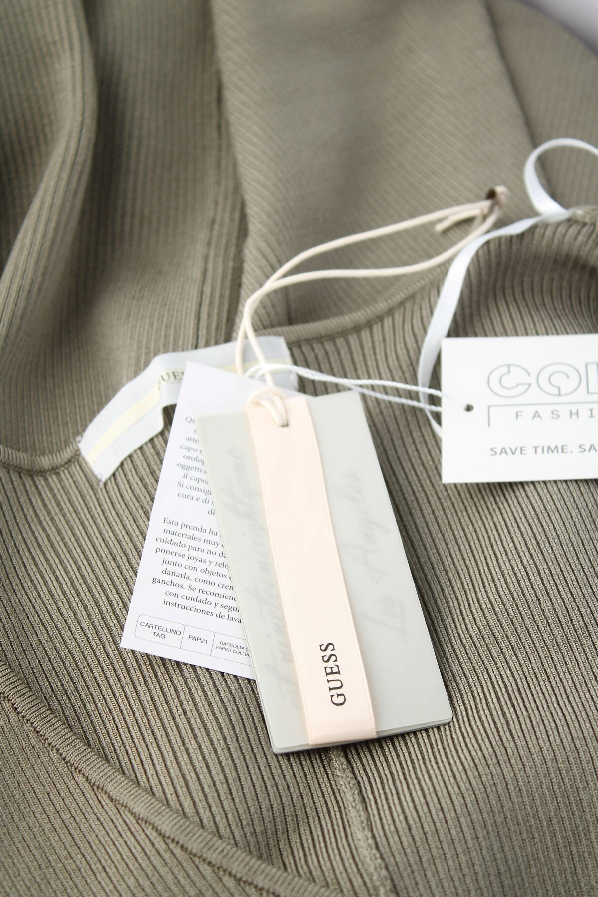 Φορέματα Guess3