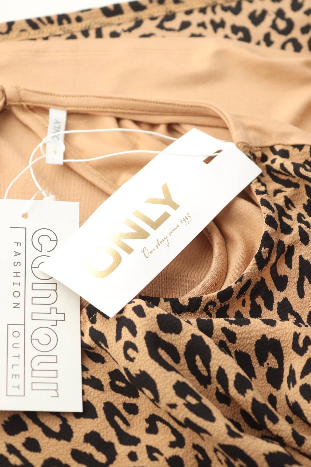 Γυναικεία μπλούζα Only3 - Contourshop.gr Γυναικεία μπλούζα Only3