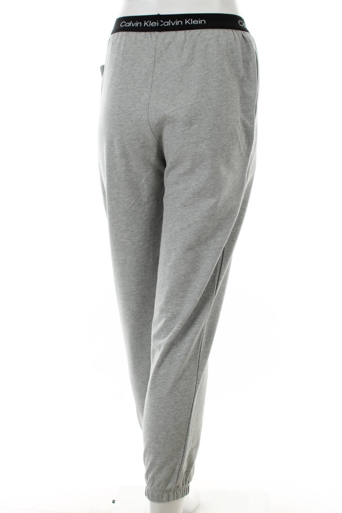 Дамска пижама Calvin Klein2