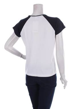 Дамска тениска Converse2 - Contour.bg Дамска тениска Converse2