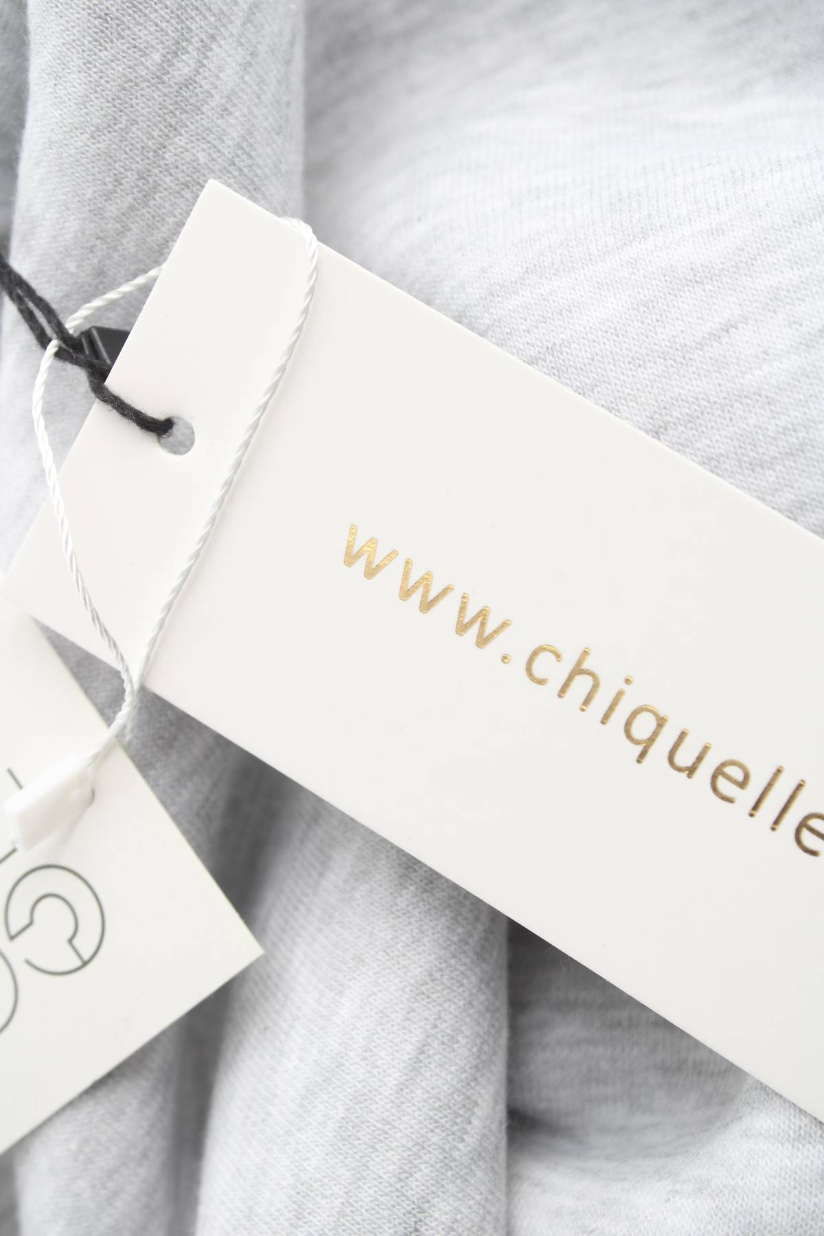 Дамски суичър Chiquelle3