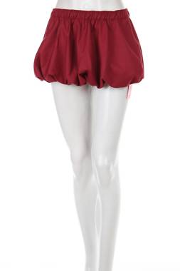 Пола Pretty Little Thing1