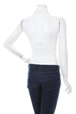 Γυναικείο αμάνικο Boohoo2 - Contourshop.gr Γυναικείο αμάνικο Boohoo2