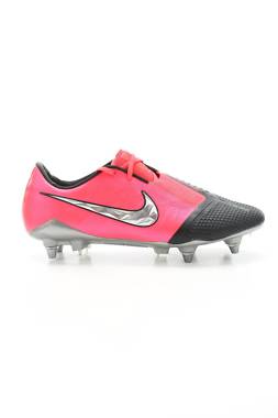 Футболни обувки Nike1