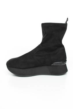 Дамски боти Liu Jo2 - Contour.bg Дамски боти Liu Jo2