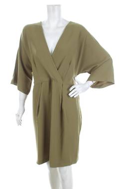 Φορέματα Closet London1