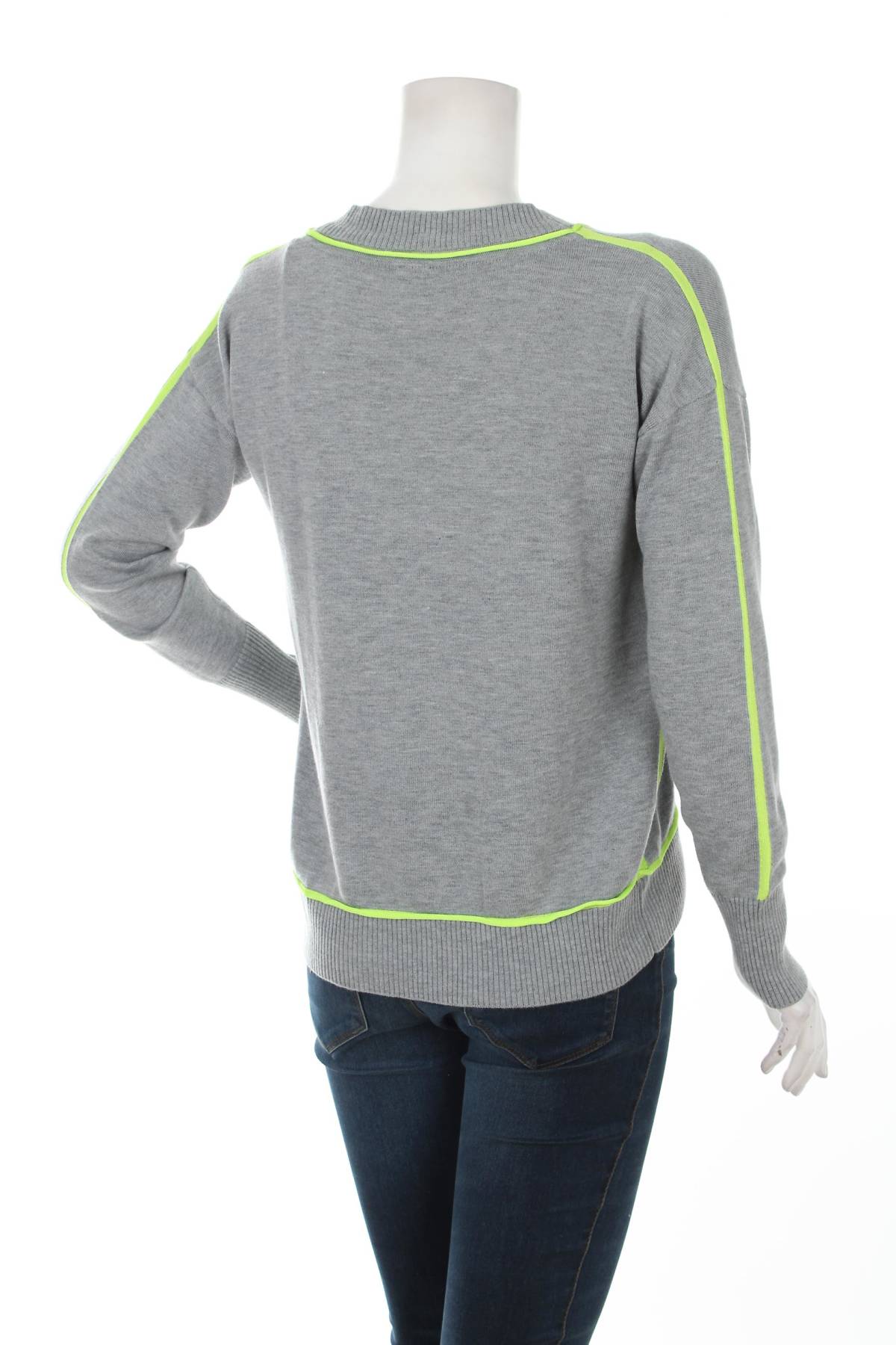 Дамски пуловер Guess2