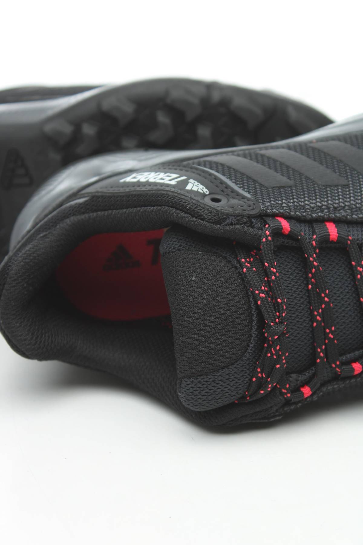 Ταξιδιωτικά παπούτσια Adidas Terrex5