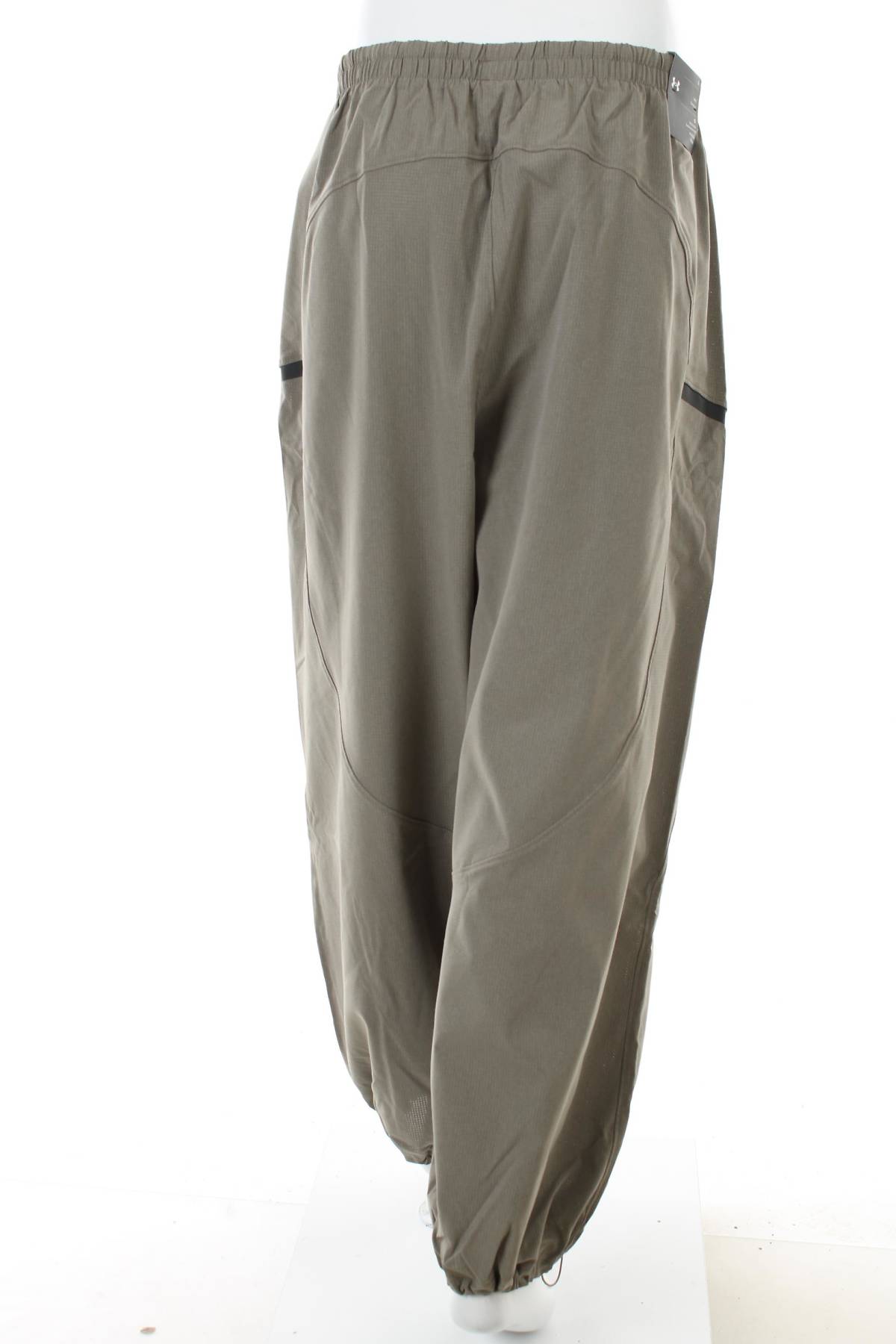 Дамско спортно долнище Under Armour2