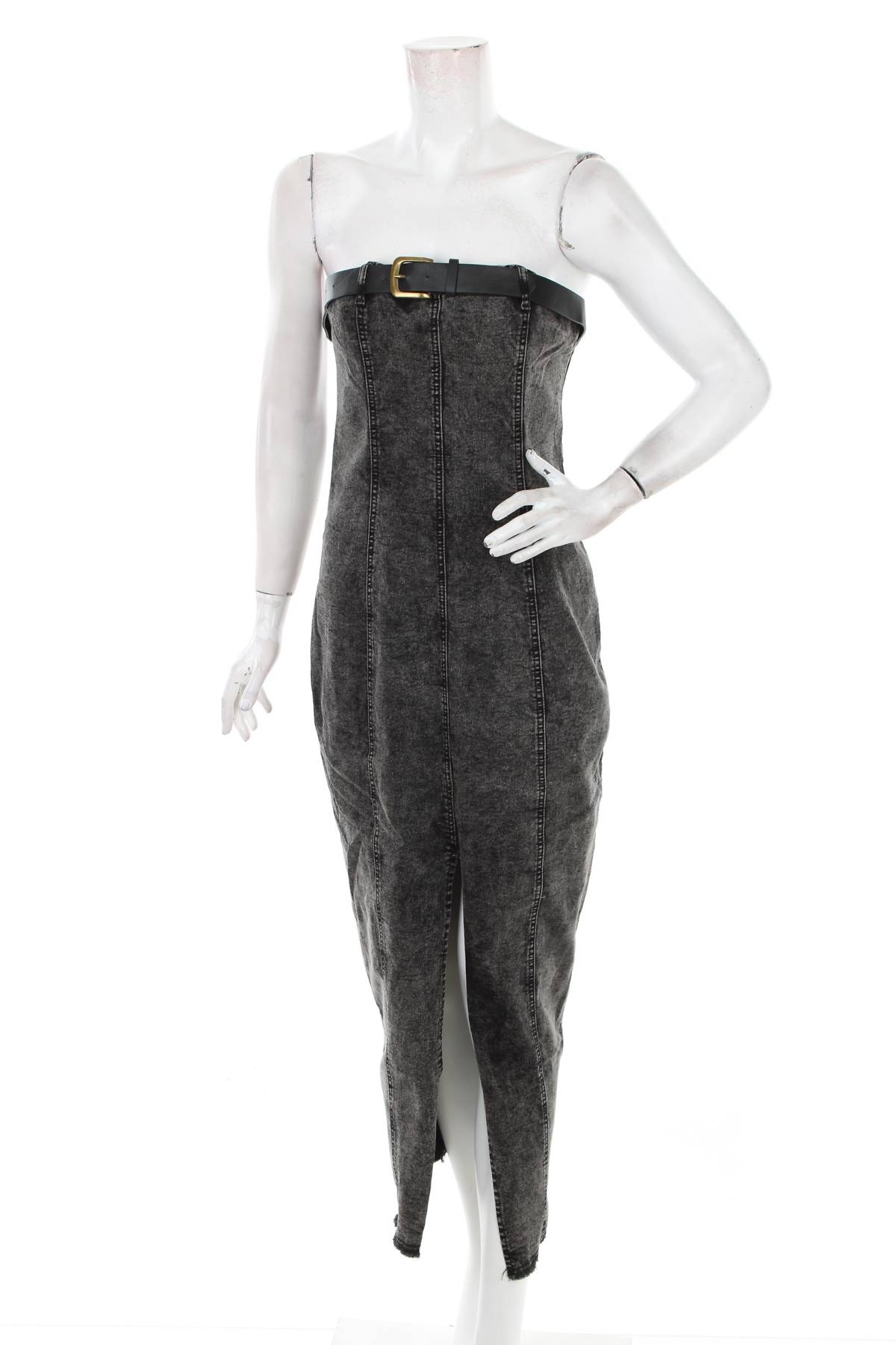 Рокля Boohoo1