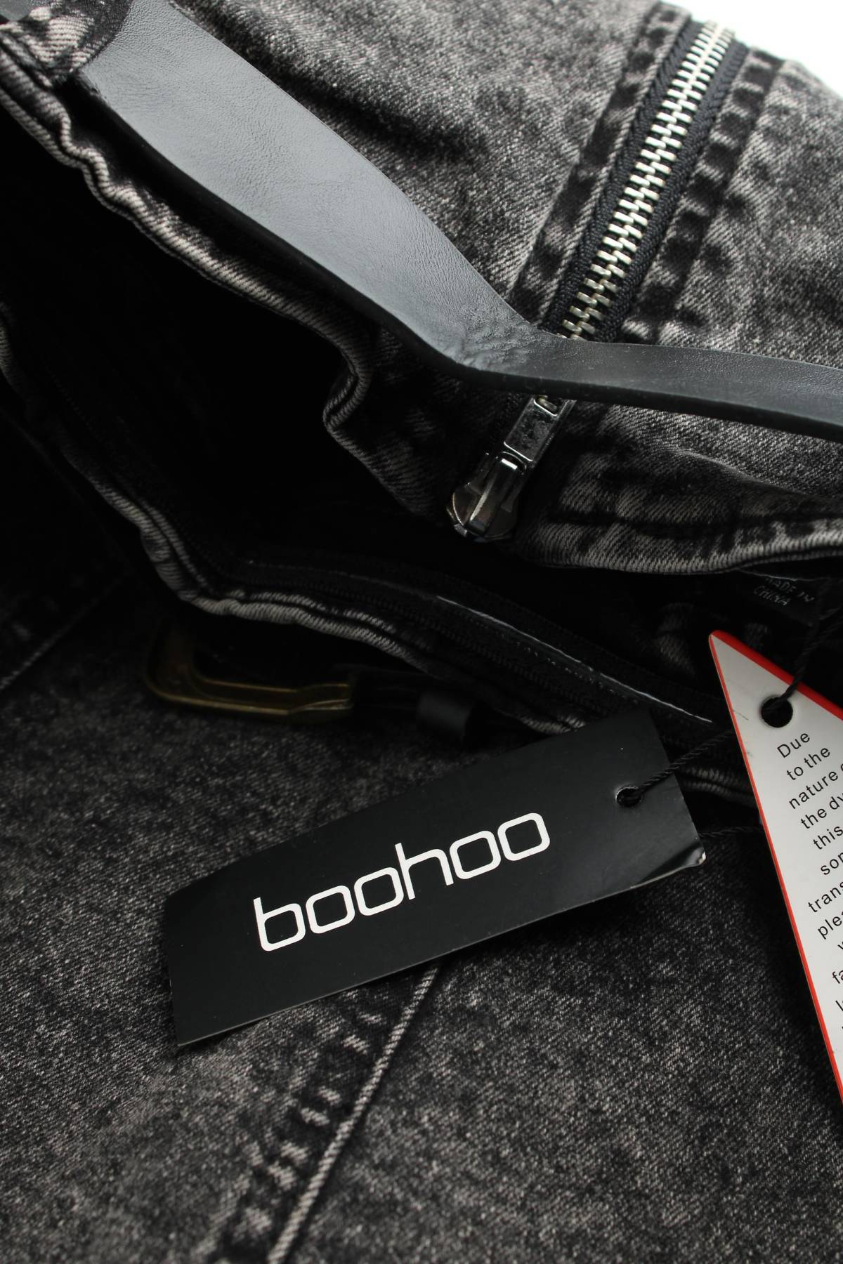 Рокля Boohoo3