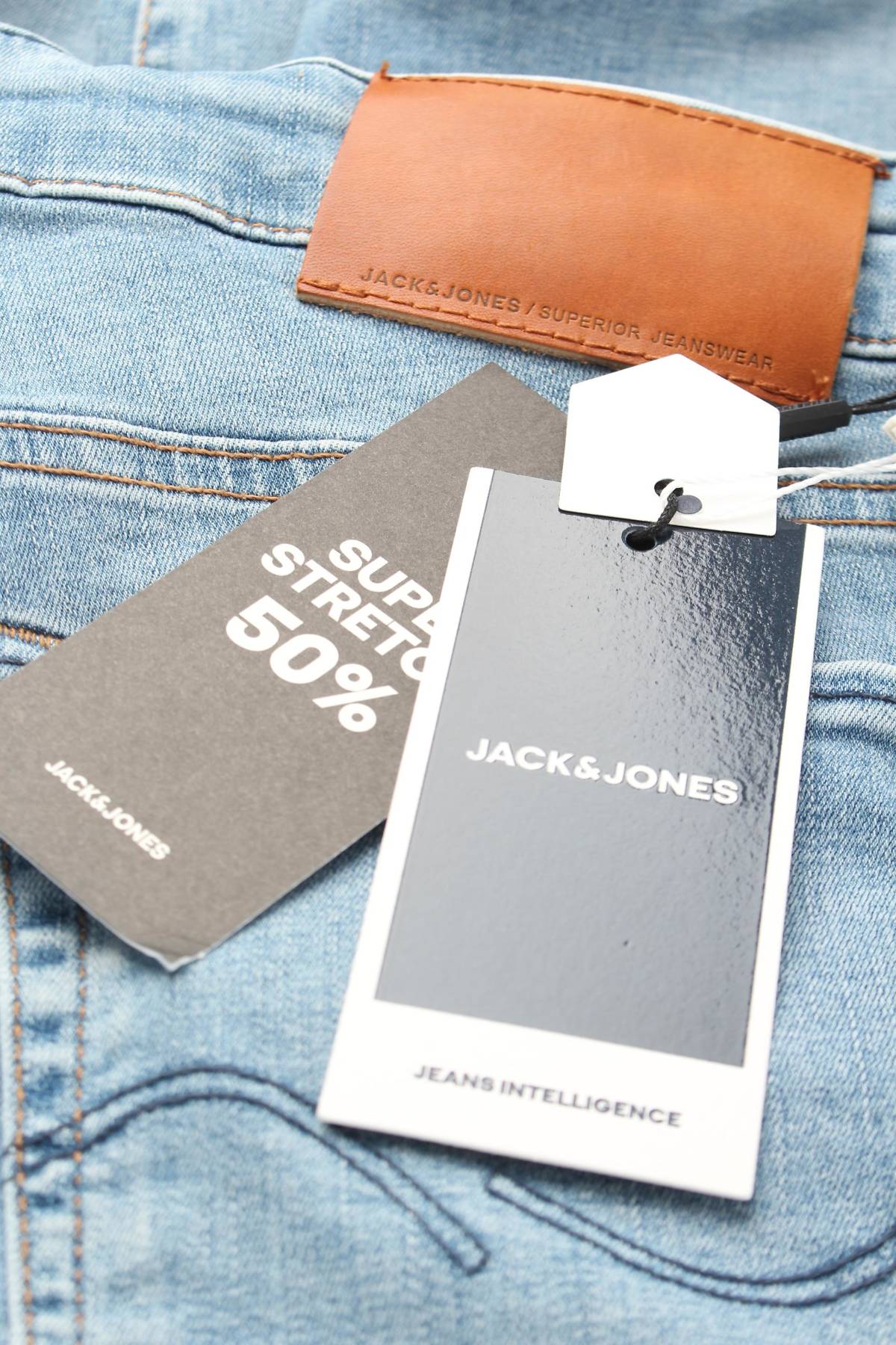 Мъжки дънки Jack & Jones3